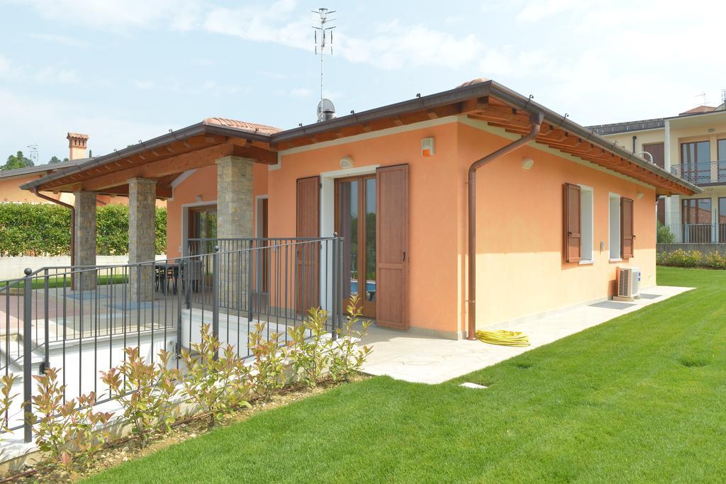 Artemia Villa *